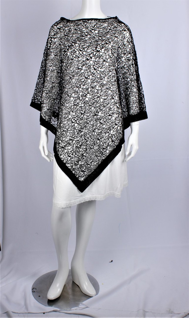 Alice&Lily viscose lace and lurex poncho black Style: SC/4937BLK image 0
